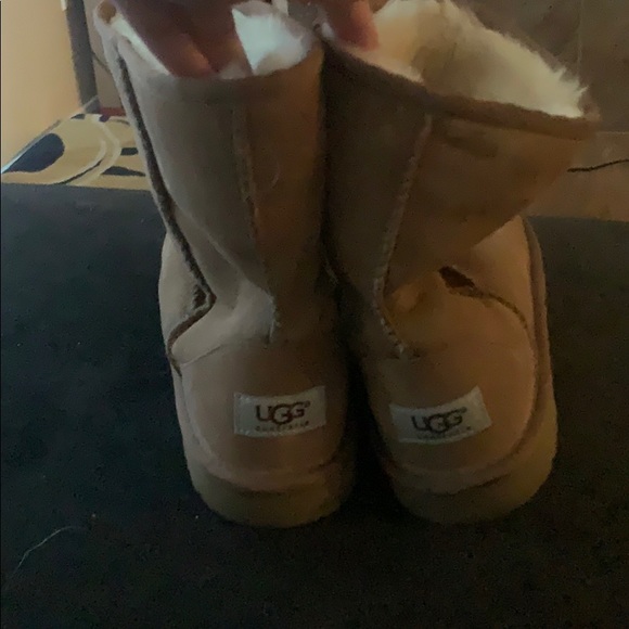 Ugh boots - Picture 3 of 8
